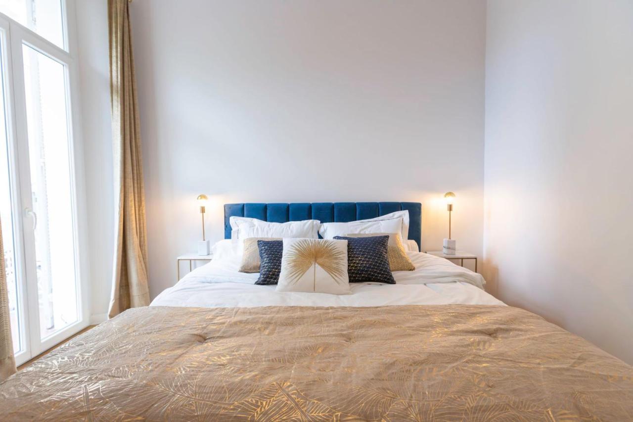 Modern 2-Br Apartment In The Heart Of Cannes Esterno foto